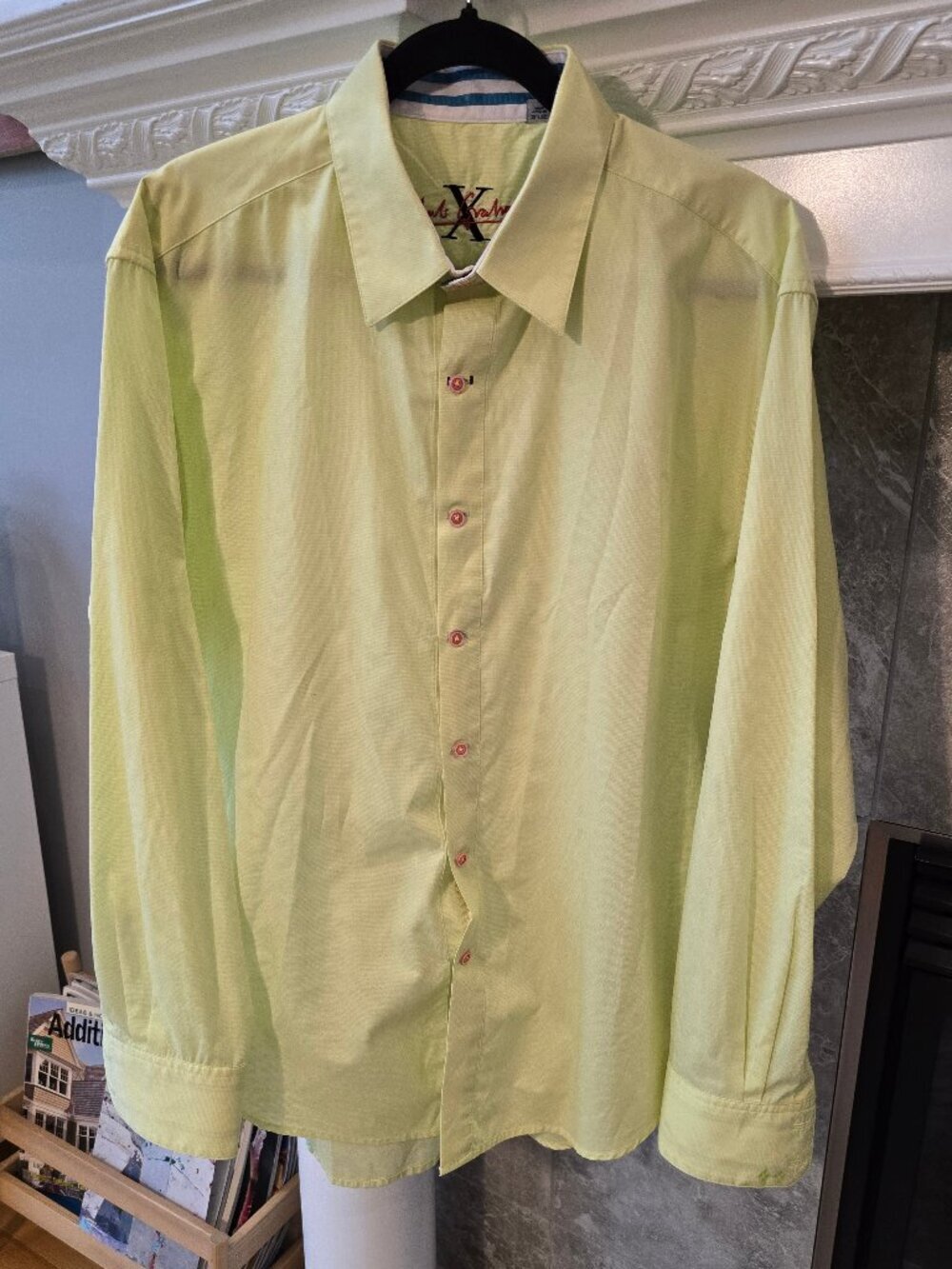 Robert Graham mens button up dress shirt